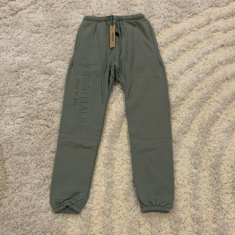 Essentials Fear of God Puffprint Logo Sage Sweatpants Men’s Size Small